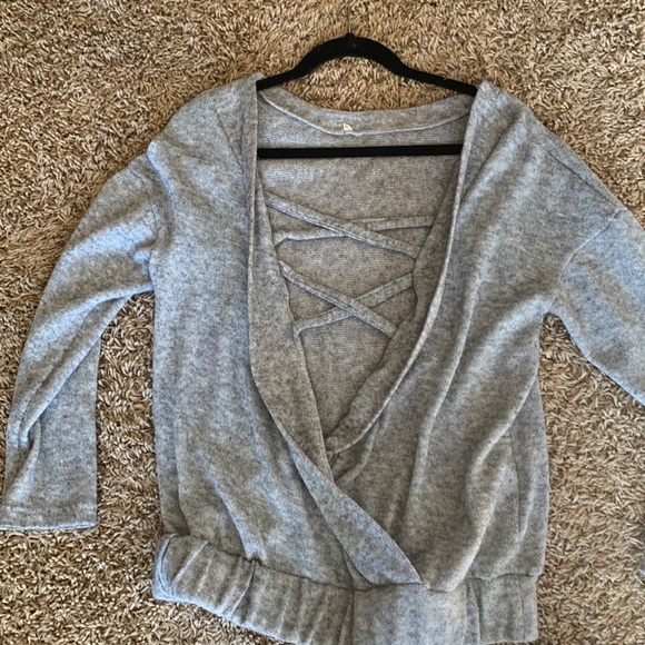 Sweater - Picture 4 of 4